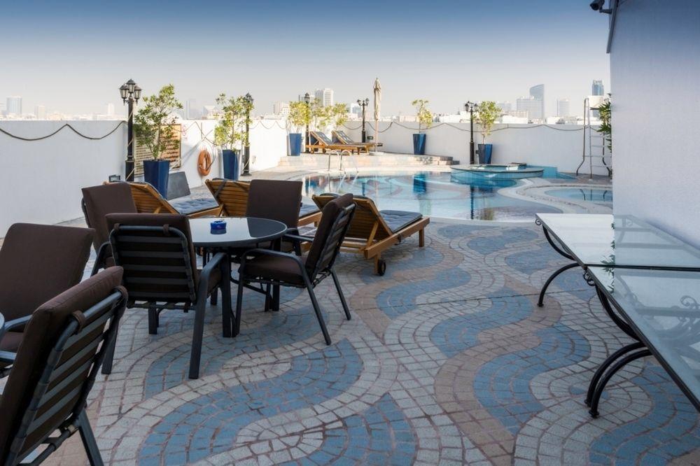 Howard Johnson Bur Dubai Exterior foto
