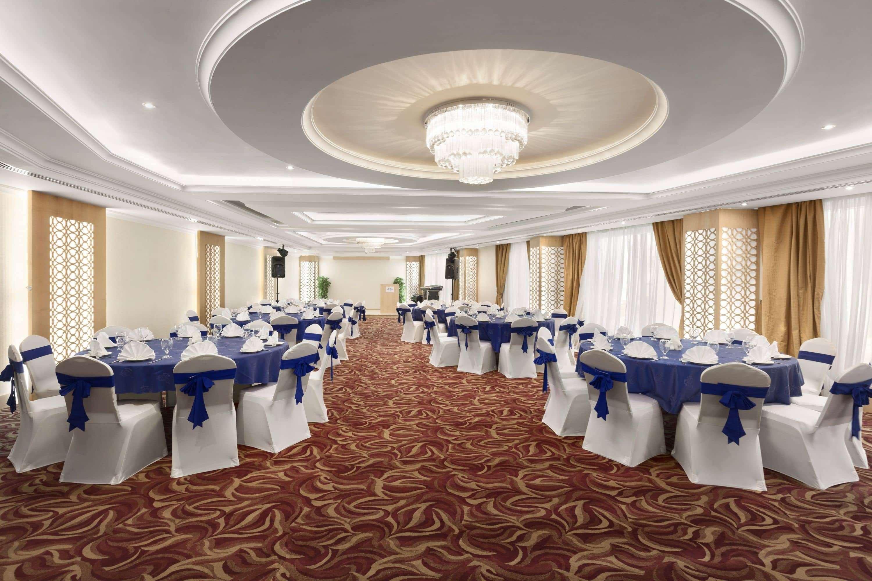 Howard Johnson Bur Dubai Exterior foto