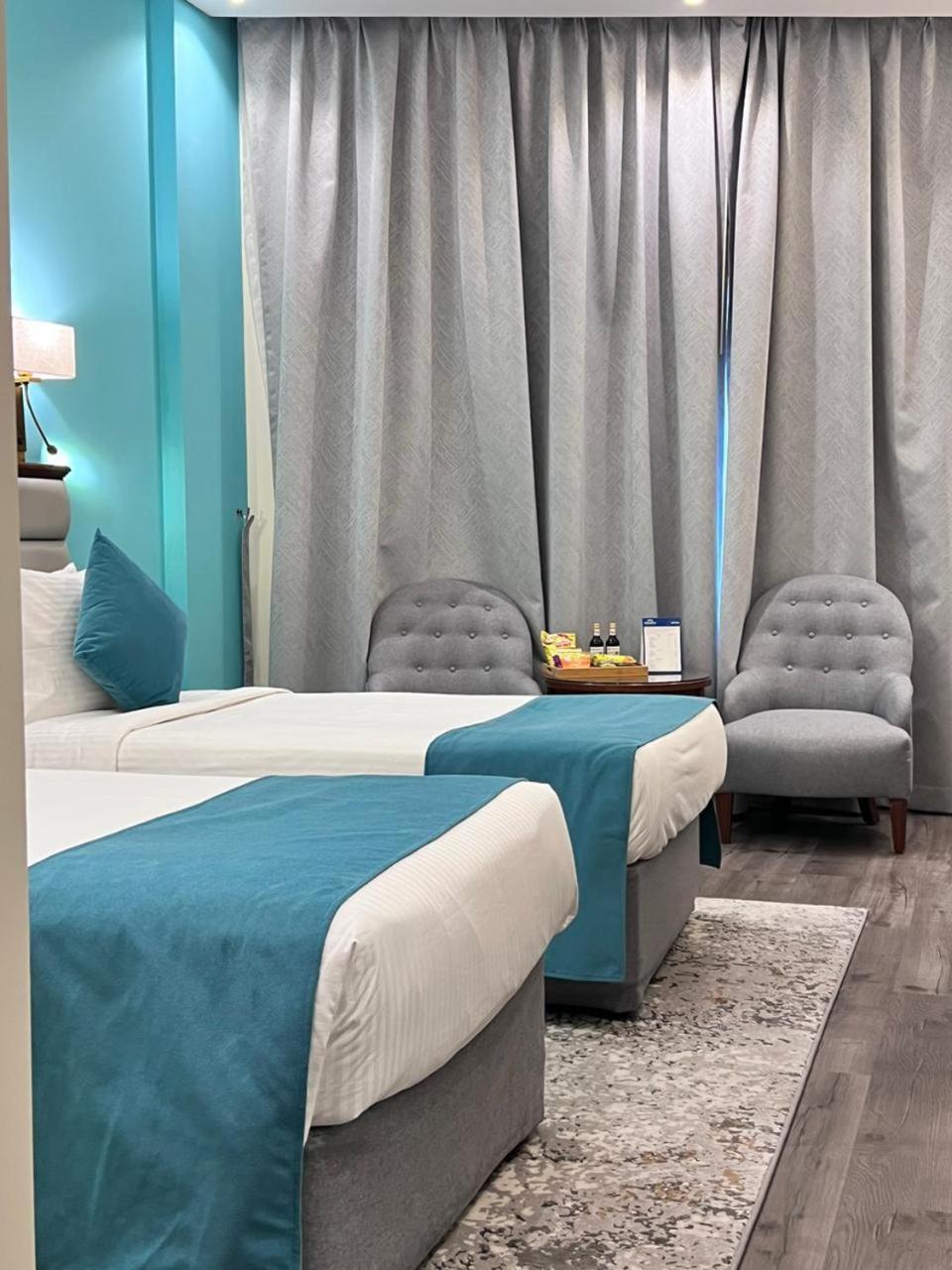 Howard Johnson Bur Dubai Exterior foto