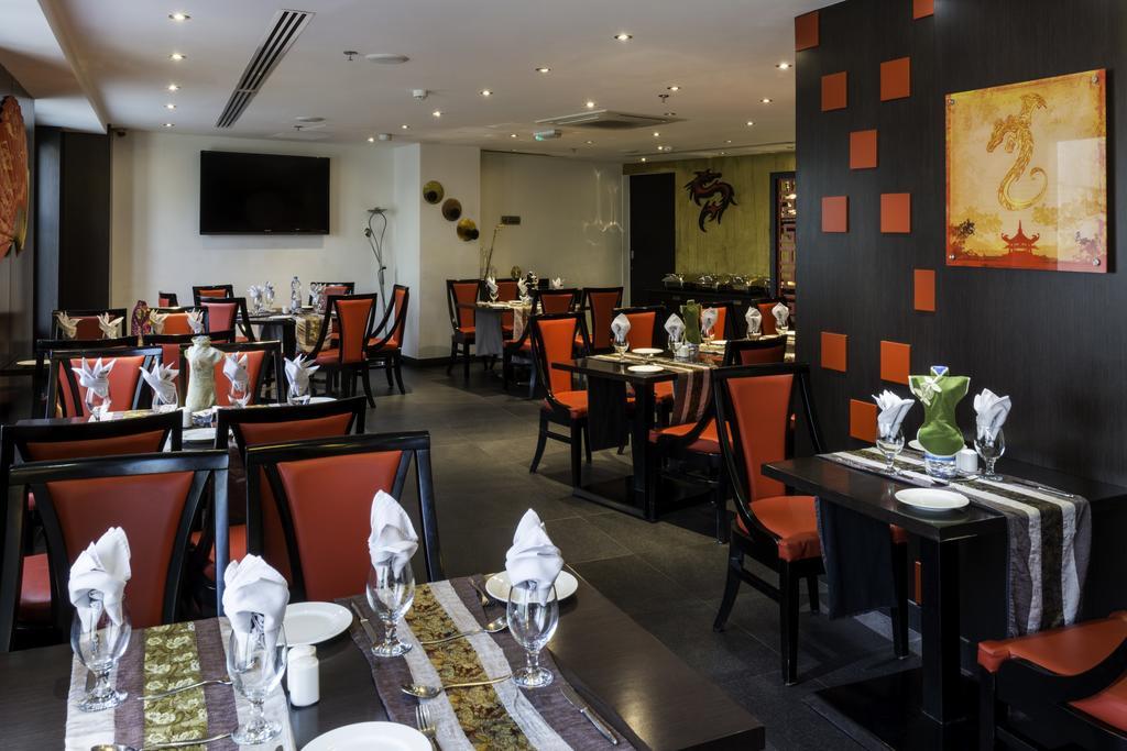 Howard Johnson Bur Dubai Exterior foto