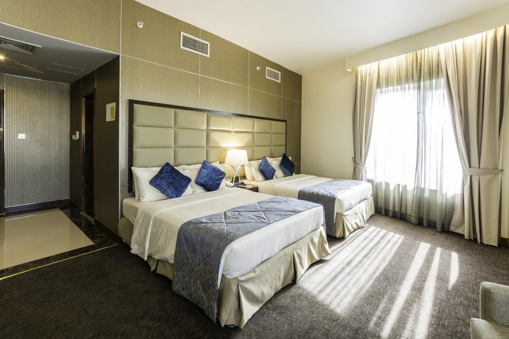 Howard Johnson Bur Dubai Exterior foto