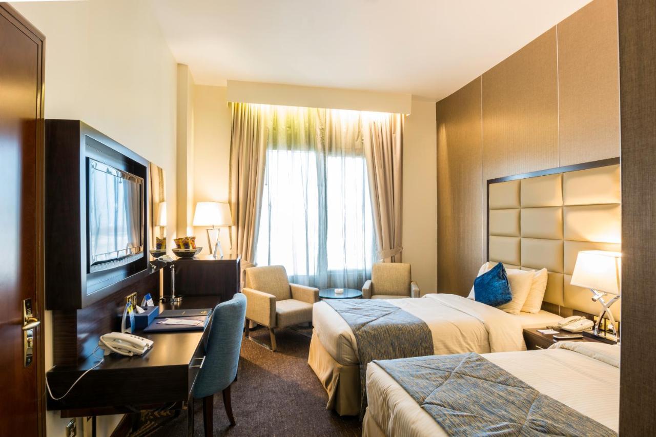 Howard Johnson Bur Dubai Exterior foto